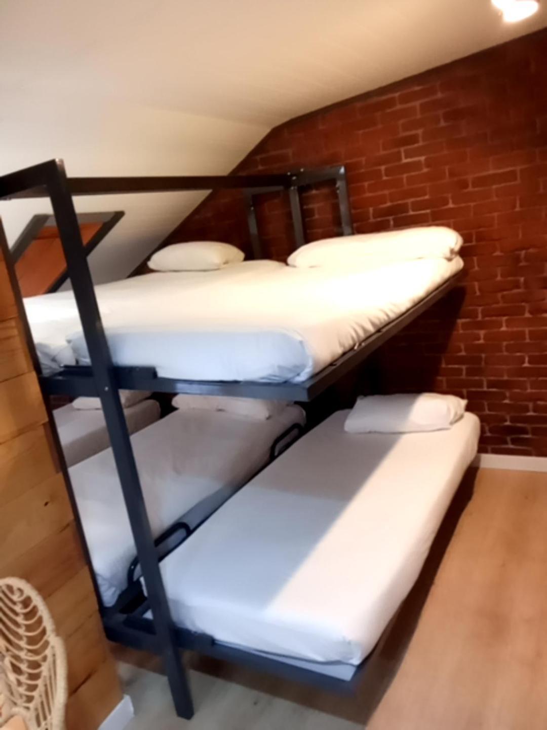 Hostel Erasmus By Gaiarooms *